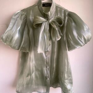 AKIRA Women's Green Puff Sleeve Top